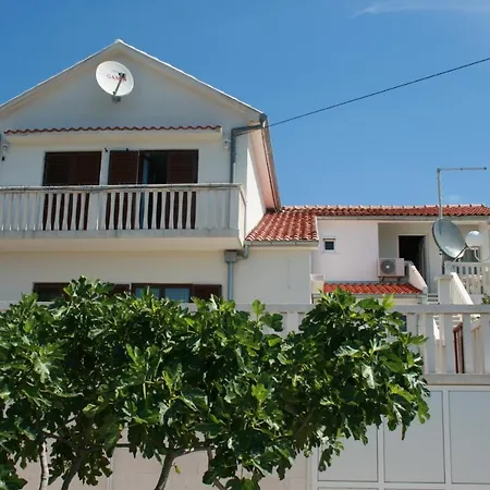 公寓 With Parking Space Jezera, Murter - 5079