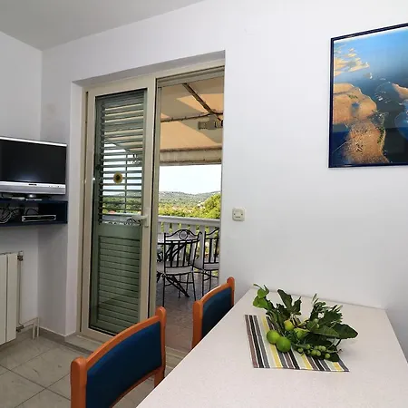 Apartments With A Parking Space Jezera, Murter - 5079 Jezera